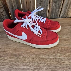 Nike Men's Red and White Sneakers 10